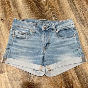 American Eagle Mid-Rise Super Super Stretch Midi Shorties size 4